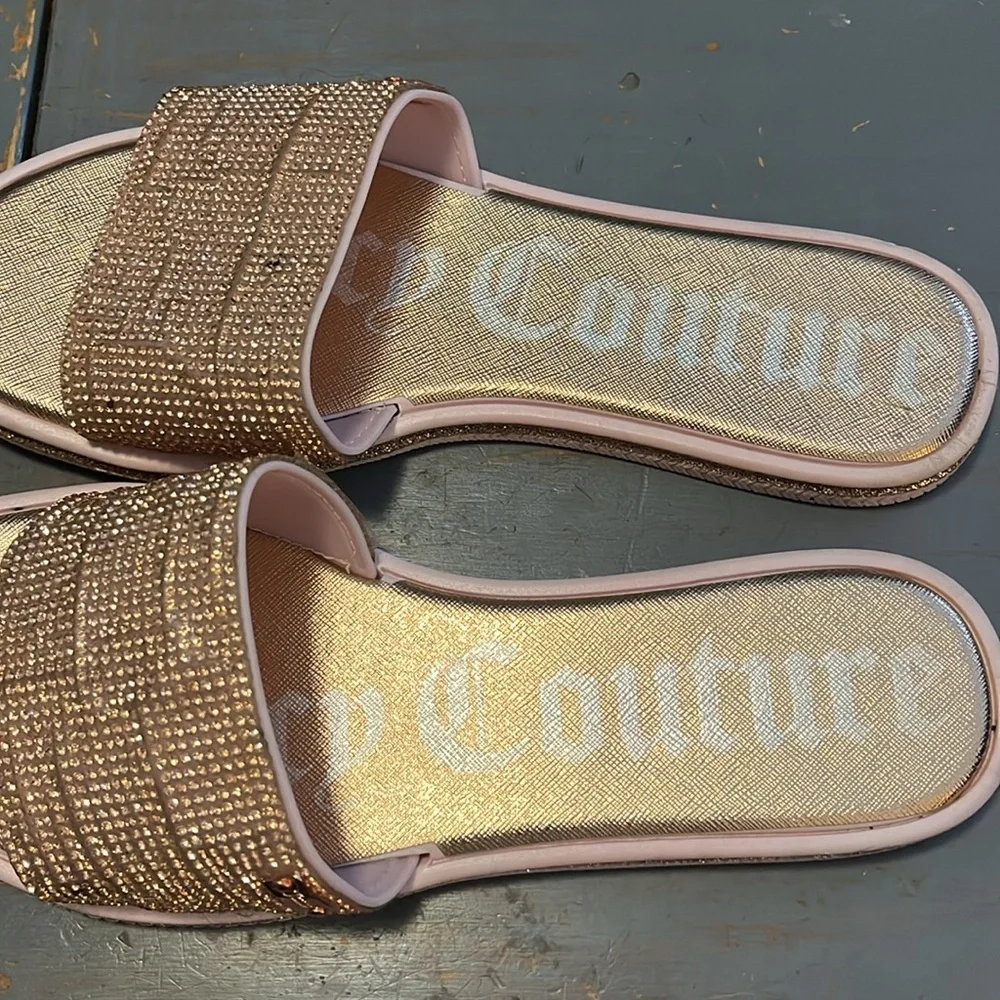 Juicy Couture Yippy Pink Rose Gold Embellished Slides 9 - Picture 3 of 7